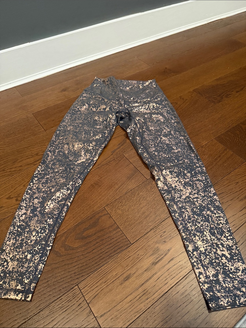 DYI Rose Gold Splatter Leggings on Charcoal. NWOT.